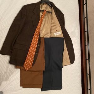 Oscar dela Renta Plaid Sport Jacket and 2 pr. Jos. A Bank slacks with tie.